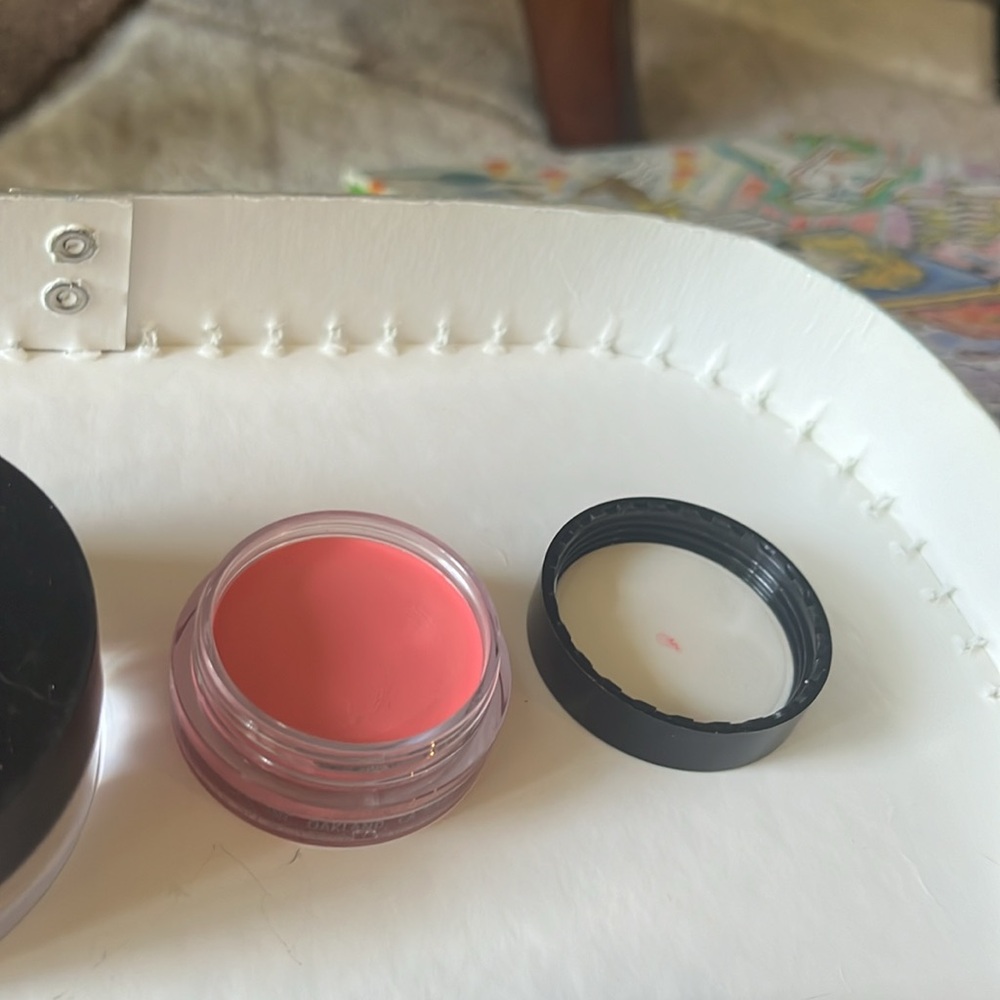 Elf Makeup Lot - Picture 4 of 4
